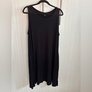 Lord & Taylor Black Sheath Midi Dress Crew Neck, Sleeveless with Pockets Size 2X